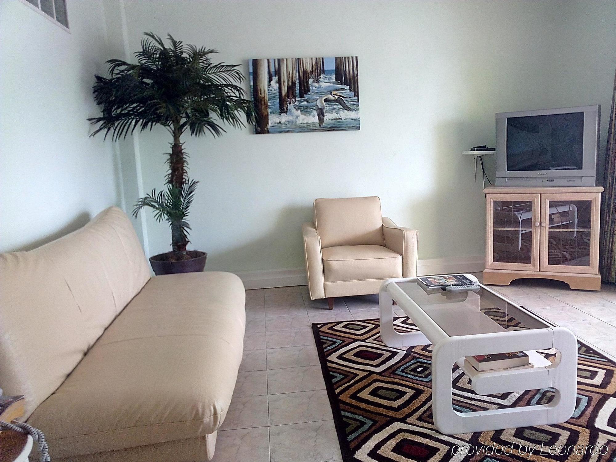 Chateau Blanc Apartments On Sea Christ Church Esterno foto