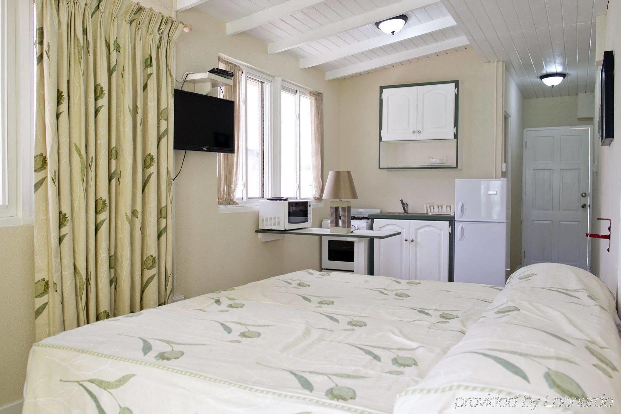 Chateau Blanc Apartments On Sea Christ Church Esterno foto