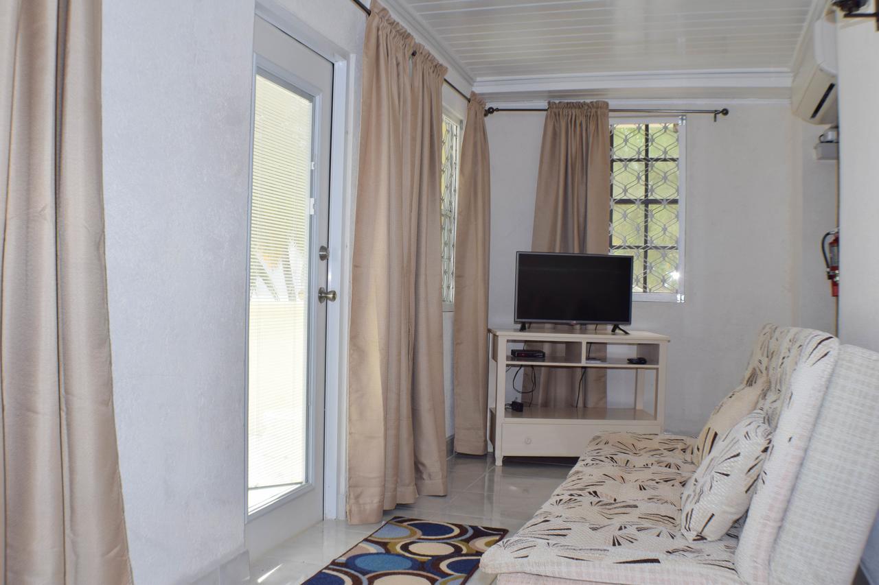 Chateau Blanc Apartments On Sea Christ Church Esterno foto